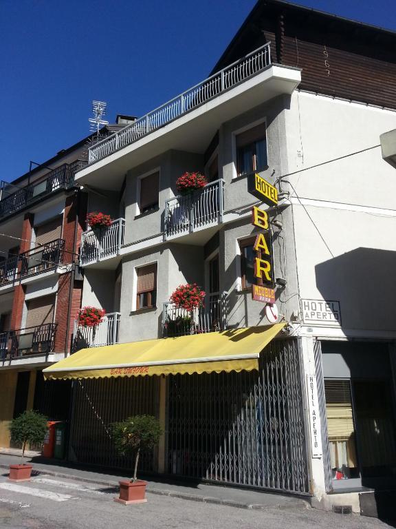 Dufour Hotel Châtillon Buitenkant foto